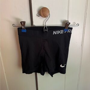 Black Nike Pros